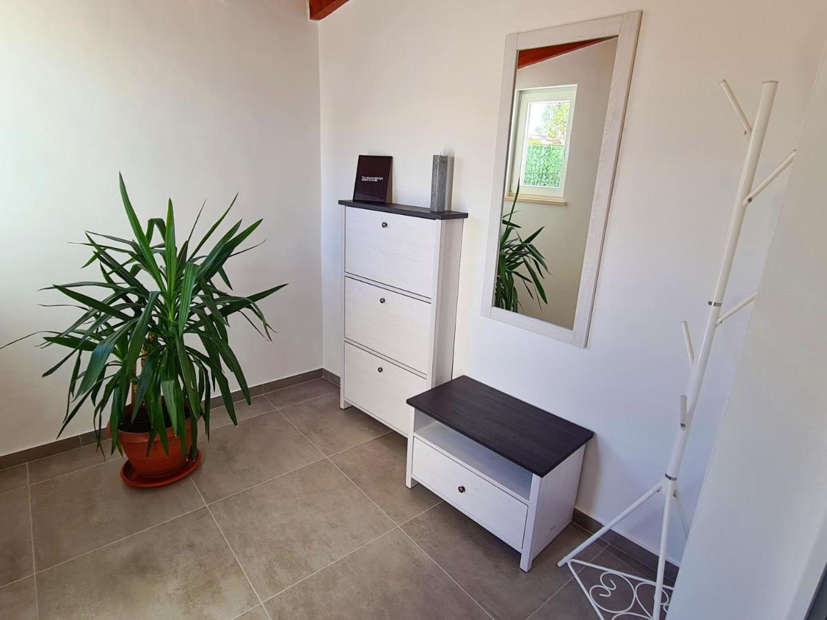 Apartment Antonio Banjole Exterior foto