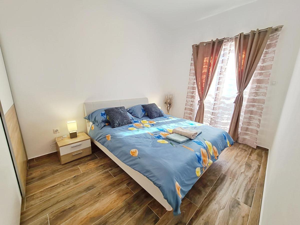 Apartment Antonio Banjole Exterior foto